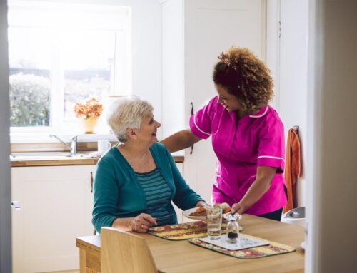 Identifying the Ideal Home Health Aide for Your Loved One